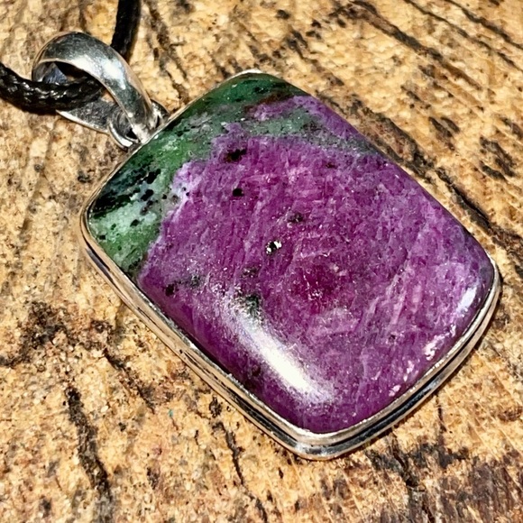 Beautiful Anyolite Ruby Zoisite Pendant 2” - Picture 2 of 7